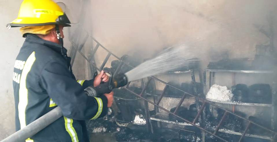 Atienden bomberos tres emergencias a través del llamado al 911